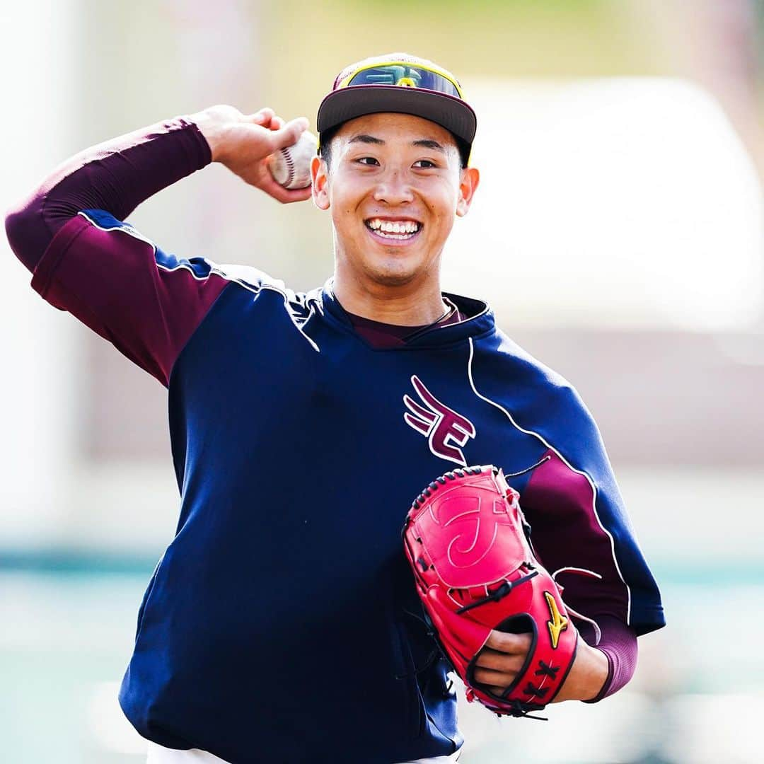 東北楽天ゴールデンイーグルスさんのインスタグラム写真 - (東北楽天ゴールデンイーグルスInstagram)「⚾️ まだまだ金武キャンプの振り返り📸✌🏼 MyHEROへメッセージをよろしくお願いします👍🏼👍🏼 #rakuteneagles #NOWorNEVERいまこそ #日本一の東北へ #写真もイープレで #島内宏明 #鉄平 #森原康平 #高梨雄平 #オコエ瑠偉 #酒居知史  #藤平尚真  #津留﨑大成」2月28日 16時39分 - rakuten_eagles