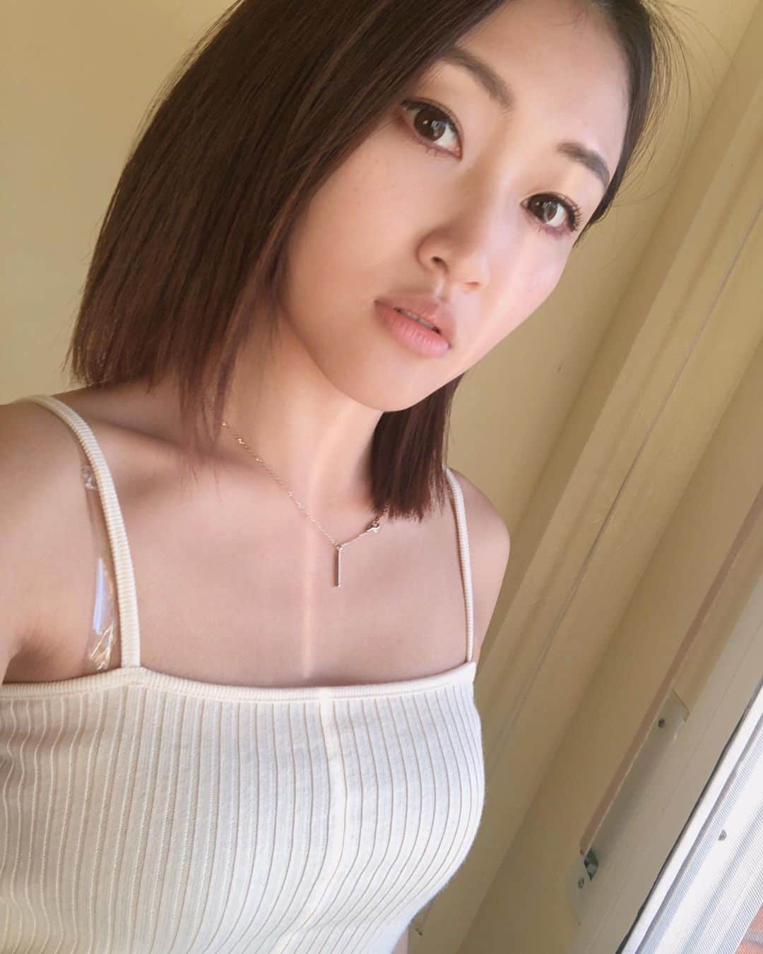 上枝恵美加さんのインスタグラム写真 - (上枝恵美加Instagram)「We live to love something ． ． #lifeinSpain #selfie #japanesegirl  #いつかの自撮り#体調に気をつけて下さい」2月28日 17時10分 - emika_kamieda