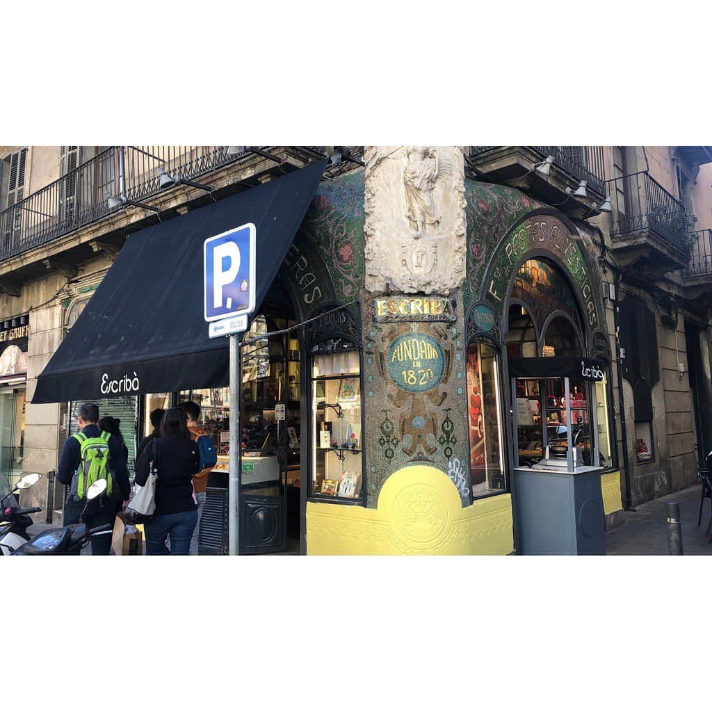 天見浩司さんのインスタグラム写真 - (天見浩司Instagram)「スペイン バルセロナのお菓子屋 「Pastas Alimenticias」 #スペイン #Spain」2月28日 17時34分 - rainycocoaamami