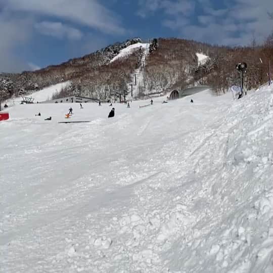 高野海琉のインスタグラム：「そうだ！ スノボ行ってきたんだ〜 #川場スキー場」