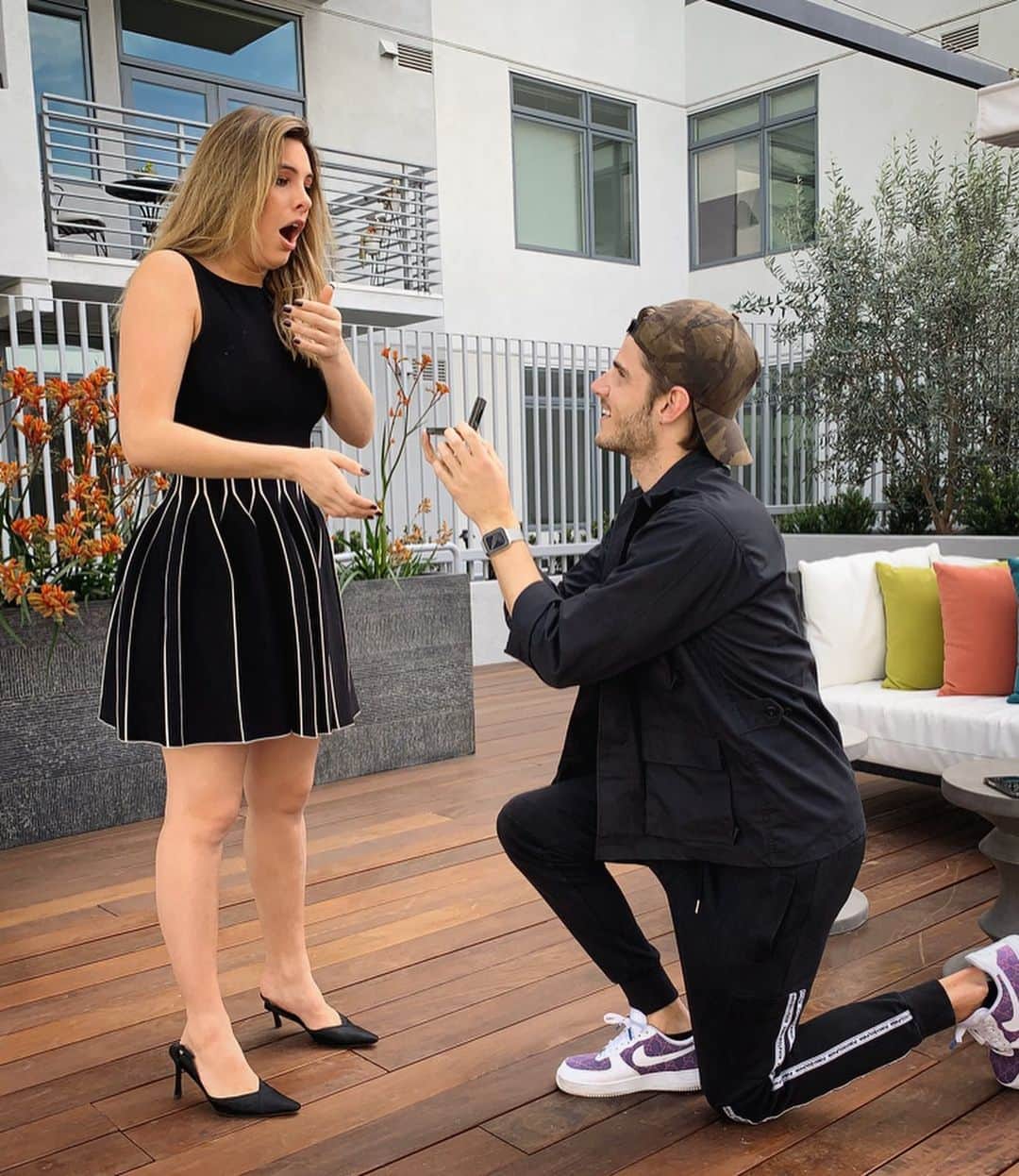 Leleponsさんのインスタグラム写真 - (LeleponsInstagram)「I SAID YES!!!!❤️💍💍 YES...TO BEING JUST FRIENDS !!!!!」2月29日 4時22分 - lelepons