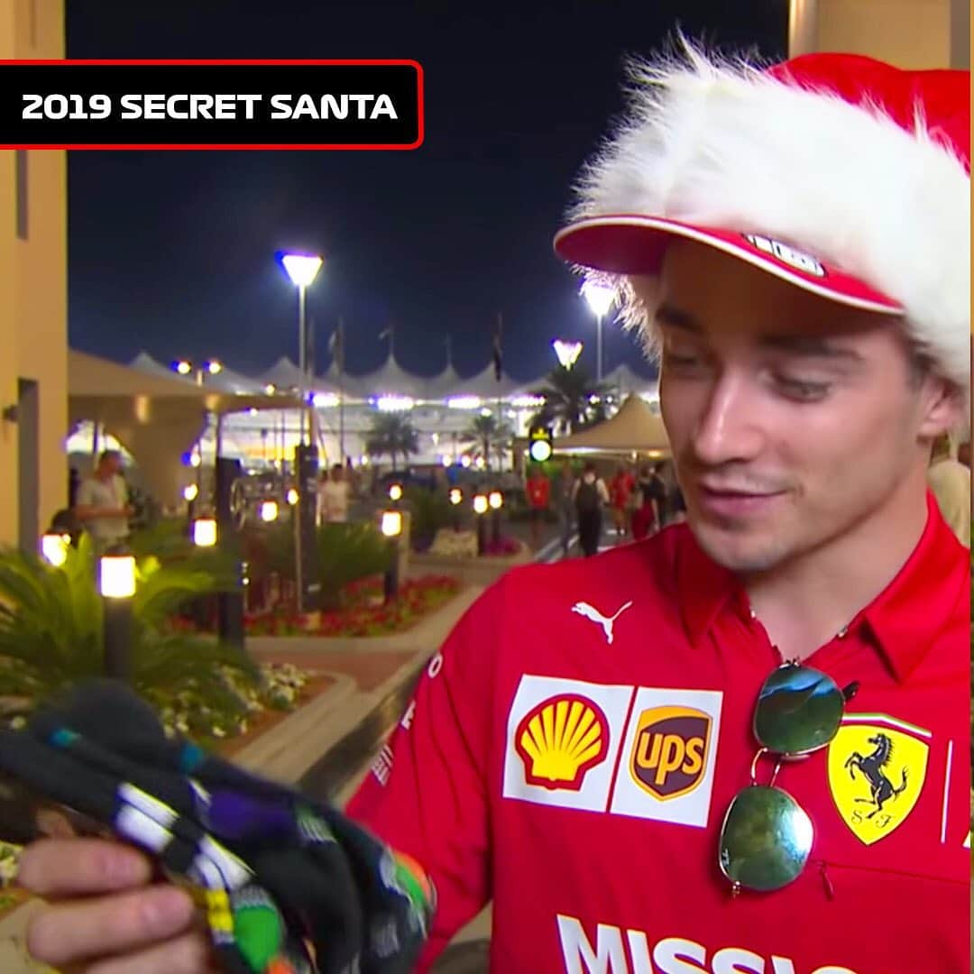 F1さんのインスタグラム写真 - (F1Instagram)「👀🧦 Do we spy some Secret Santa socks at testing in Barcelona?! . 🧐 u/ReljaG/Reddit . #F1Testing @charles_leclerc @danielricciardo #Formula1 #F1」2月28日 20時53分 - f1