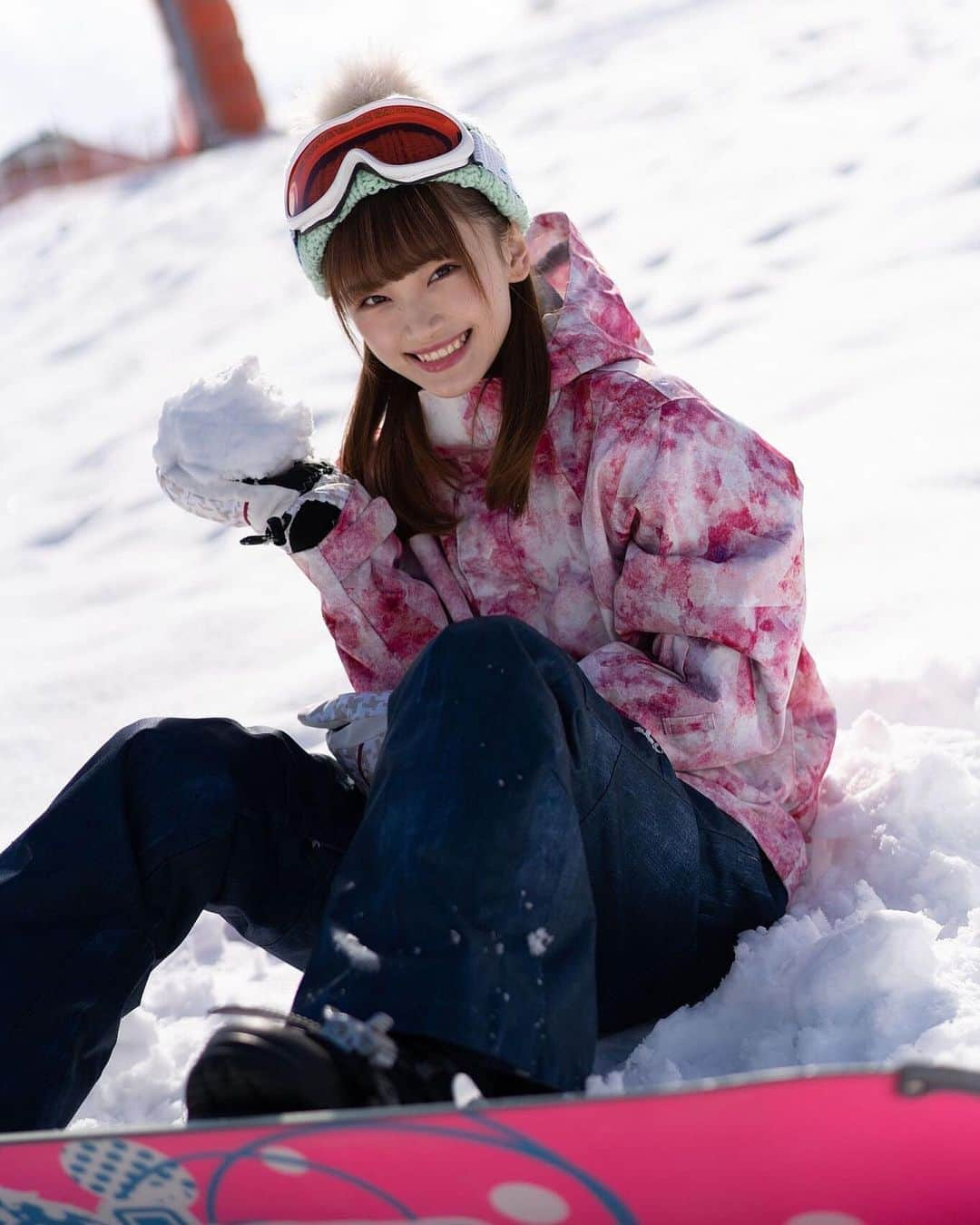 太野彩香さんのインスタグラム写真 - (太野彩香Instagram)「カニアヤの生写です。今月はスキー場ね。携帯の画質が良くなりました。ステキスキ。」2月28日 20時51分 - tanoayaka2