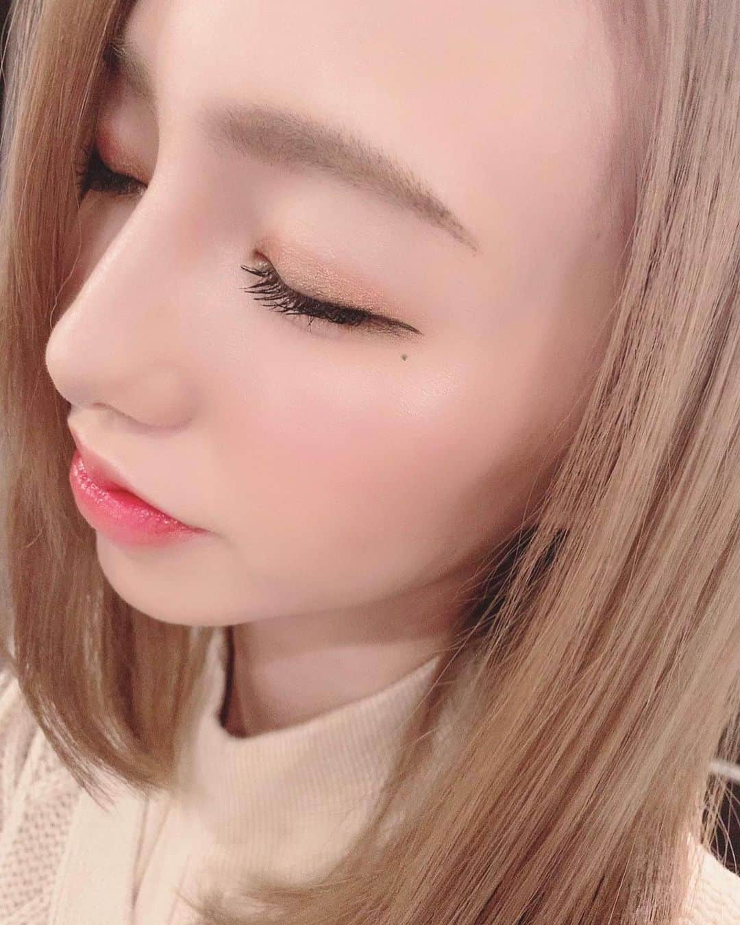 彩田真鈴さんのインスタグラム写真 - (彩田真鈴Instagram)「SNSサボりすぎちゃってごめんなさい🥺 ・  今月は、 食生活、運動、コスメ、スキンケア全て見直して美容強化月間してまちた✌️ ・  お肌がめちゃんこ調子いいので見てください◎  #メイク #スキンケア #makeup #美容垢」2月28日 21時42分 - marin05231