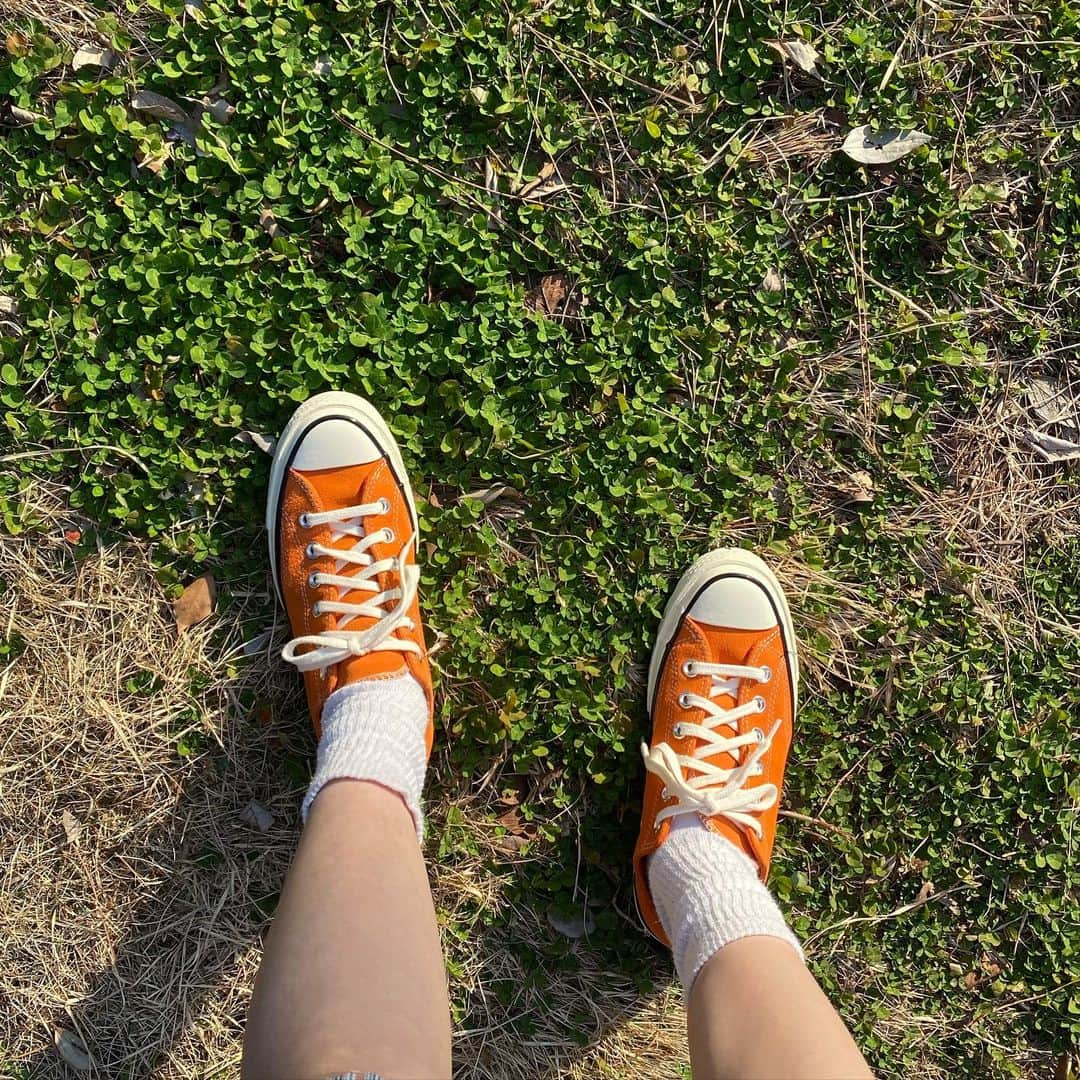 瀬戸あゆみさんのインスタグラム写真 - (瀬戸あゆみInstagram)「春爛漫🌼🌸🌿🧡 #ct70 #converse #dearsisterhood」2月28日 22時05分 - setoayumi