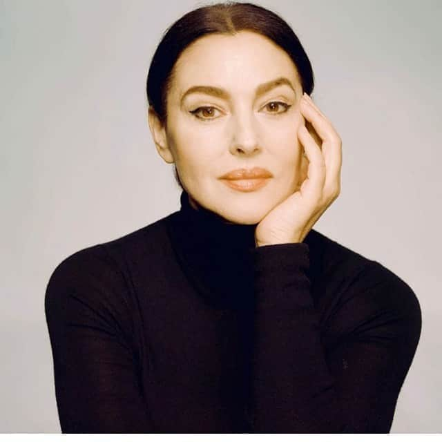 モニカ・ベルッチさんのインスタグラム写真 - (モニカ・ベルッチInstagram)「❤️Tonight, at the theater @bouffesparisiens for «Lettres et Mémoires de Maria Callas » Director and Photography @tomvolf 🌹  #monicabellucci#theather#bouffesparisiend#paris#lettresetmemoires#mariacallas#director#photography #tomvolf#моникабелуччи」2月28日 22時26分 - monicabellucciofficiel