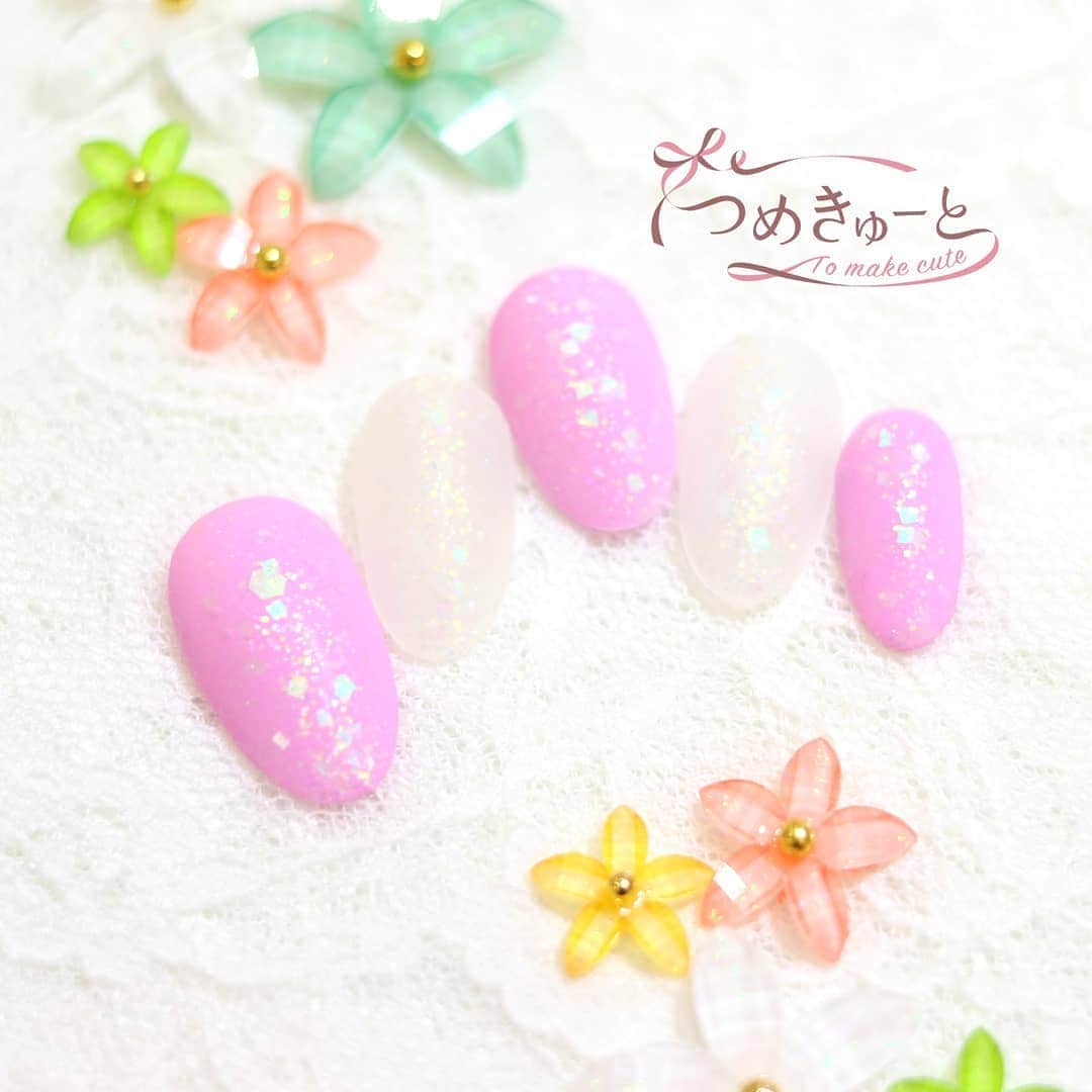 のインスタグラム：「❀✿春ネイル✿❀Spring nails 2020  春デザイン｜Mar. 1～May.31 No.238 税抜価格 3,000円（税込価格3,300円）  ご予約はこちらへ→www.tomakecute.com  #つめきゅーと #春ネイル  #ネイル #ねいる #ネイルアート #ネイルサロン #津田沼 #稲毛 #新浦安 #成田 #川口前川 #Springnails #nailart #nail salon #speedy #gel nails #美甲 #光療指甲 #マットコート」