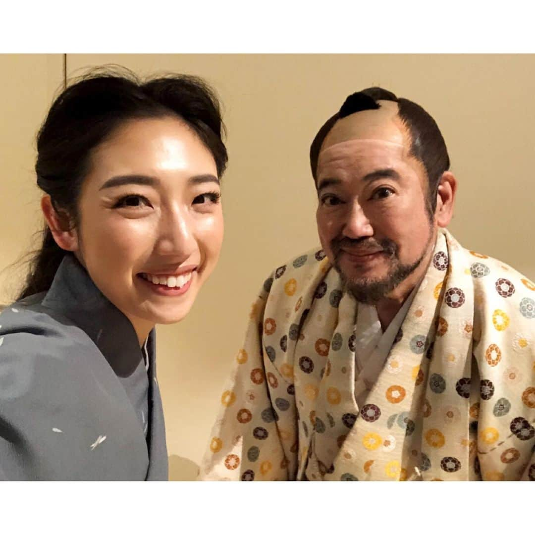 太田彩乃さんのインスタグラム写真 - (太田彩乃Instagram)「#サゼン振り返りpic  家族。爺こと #原川浩明 さんと佐七こと #阿部晃介 さん  そして伊豆守こと #坂元亮介 さん。  そしてそして叔父上さまこと #神太郎 さん  そしてそしてそして光圀を演じられた #ジェームス小野田 さん 米米の名曲アレンジは贅沢でしたー！  所作事や殺陣、袴の着こなし方など沢山の事を教えて下さったみなさま方。本当に感謝しています！！ . . #サゼン幕 #サゼン #演劇 #時代劇」2月28日 23時25分 - ayano.ohta