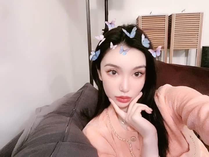 Keii Sonのインスタグラム：「bored」