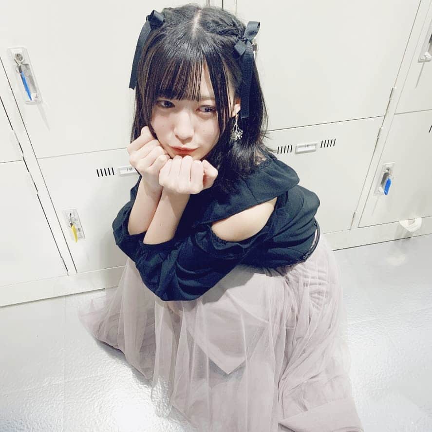 空野青空さんのインスタグラム写真 - (空野青空Instagram)「. . くろにゃんでもよきカナ〜〜？🐈🐾 . . . #おやすみなさい #あおべべ #evelyn #エブリン #GRL #グレイル #チュールスカート #イヤリング #ダイソー #プチプラアクセサリー #病みかわいい #病みかわファッション #ハーフツインテール #くるりんぱアレンジ #くるりんぱ #アイドルヘア #黒髪ミディアム #ミディアムヘアアレンジ #裸眼 #aonyan #aoneko #あおにゃん #空野青空 #幸薄顔ちゃん」2月28日 23時38分 - ao__sky