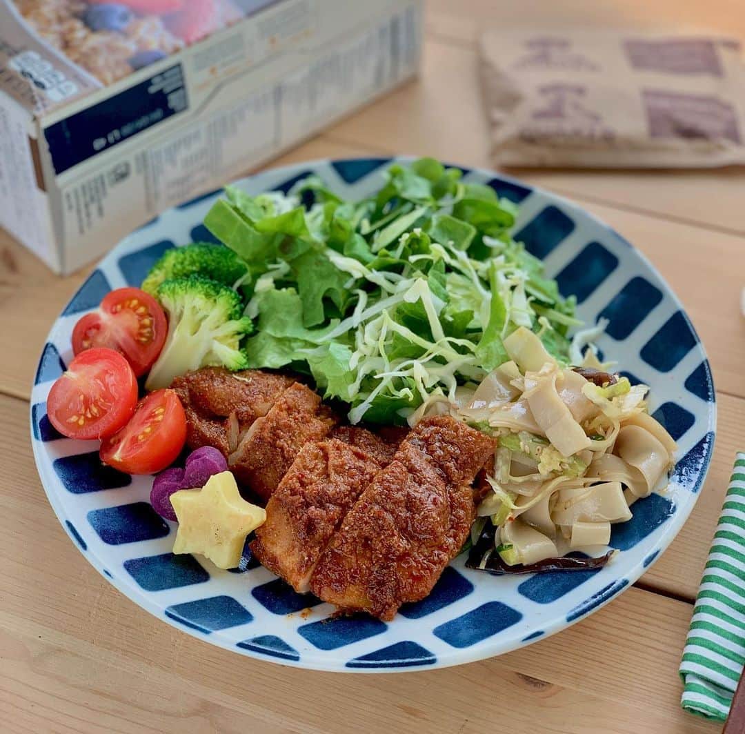 maki ogawaさんのインスタグラム写真 - (maki ogawaInstagram)「Strugging with trying to make Satey. Satey is my son's favorite, i'm eager to make it without the paste. Pls let me know if you know the recipe.」2月29日 0時01分 - cuteobento