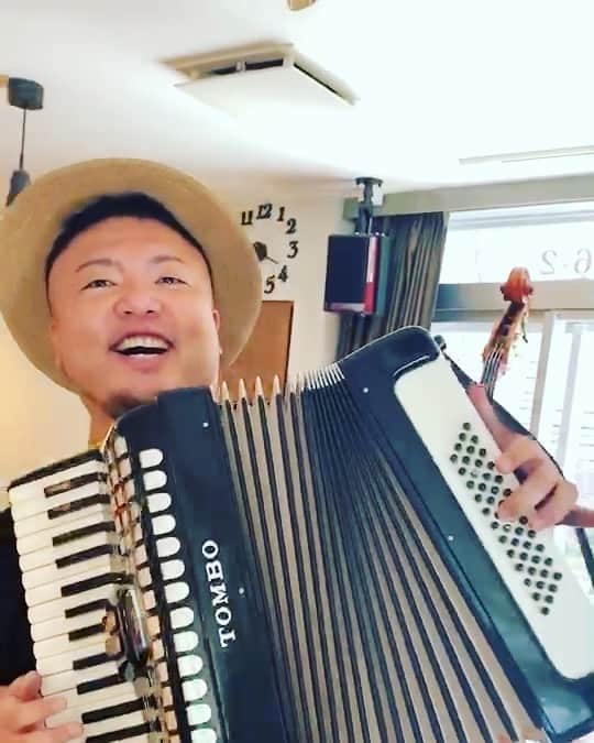 HIPPYのインスタグラム：「笑って免疫上げていこ！」