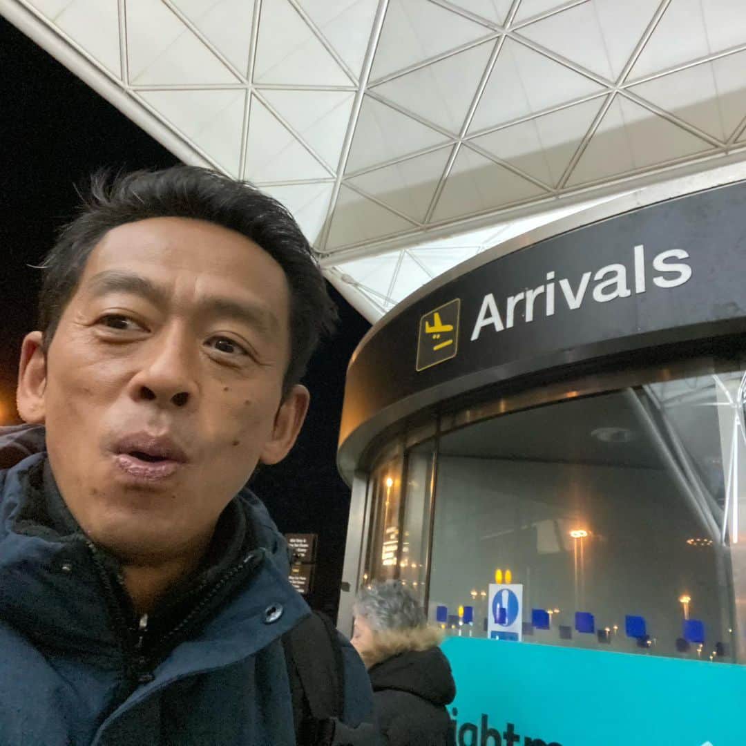 ぜんじろうのインスタグラム：「ロンドン到着！」