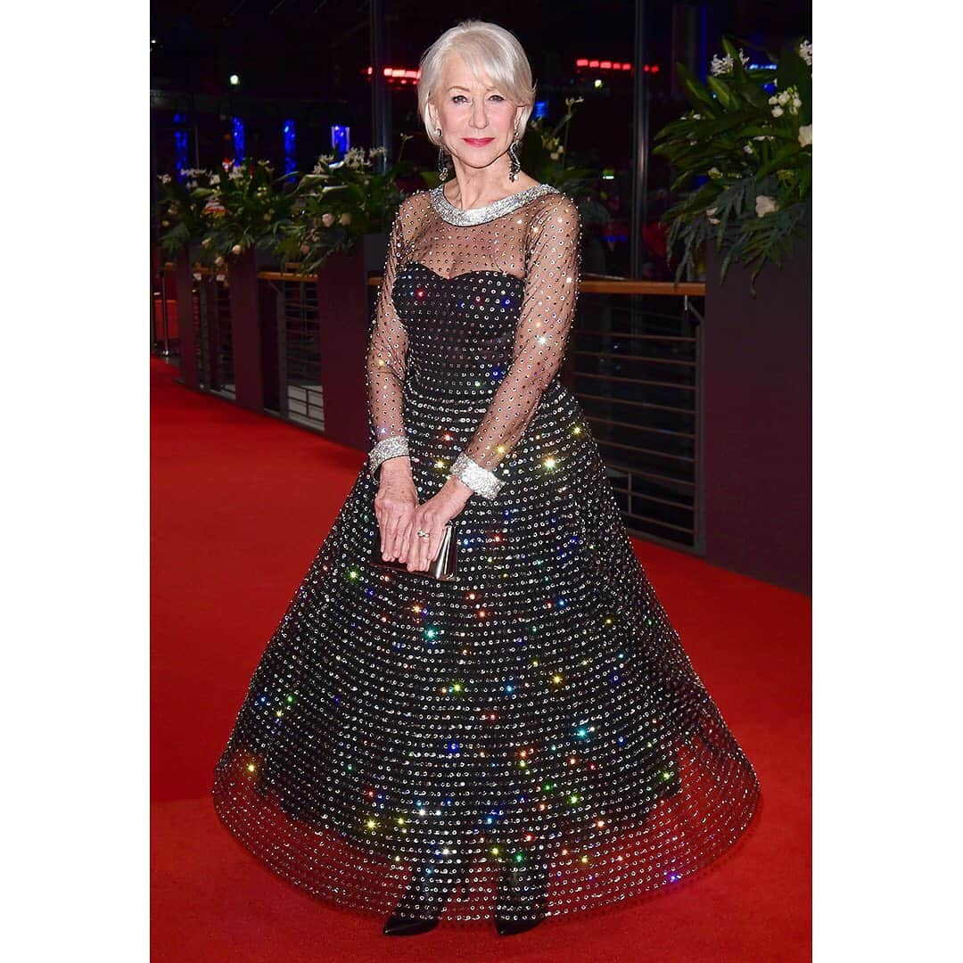 ドルチェ&ガッバーナさんのインスタグラム写真 - (ドルチェ&ガッバーナInstagram)「Dame Helen Mirren wears Dolce&Gabbana at the 70th Berlinale where she was awarded a lifetime achievement Honorary Golden Bear Award. #DGWomen #DGCelebs #DGFamily」2月29日 1時59分 - dolcegabbana