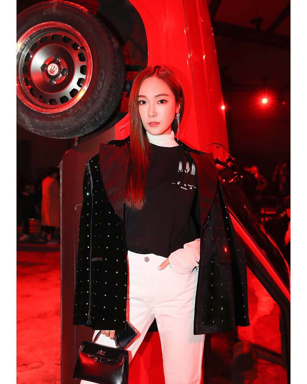 ジェシカ さんのインスタグラム写真 - (ジェシカ Instagram)「Loved the energy💥 @virgilabloh @off____white」2月29日 2時01分 - jessica.syj