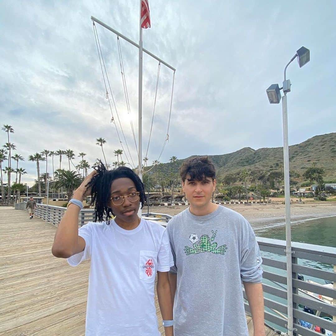 エズラ・クーニグのインスタグラム：「stream ransom by @liltecca⁣⁣ ⁣⁣ and @chillinisland ⁣⁣ ⁣⁣ and the FOTB Japanese Bonus Tracks⁣⁣ ⁣⁣ 1. Houston Dubai⁣⁣ ⁣⁣ 2. I Don’t Think Much About Her No More⁣⁣ ⁣⁣ 3. Lord Ullin’s Daughter (feat. Jude Law)」