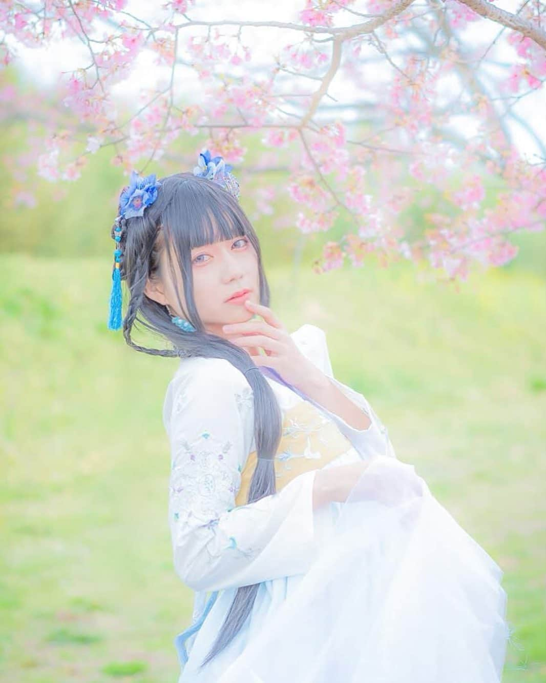 玉樹るいのインスタグラム：「#桜 #韓服 #photo  #sakura #beautifulview  #ポトレ女子 #創作 #fantasy #portrait  #ポトレ #写真撮ってる人と繋がりたい  #写真好きな人と繋がりたい  photo @_sh_0823」