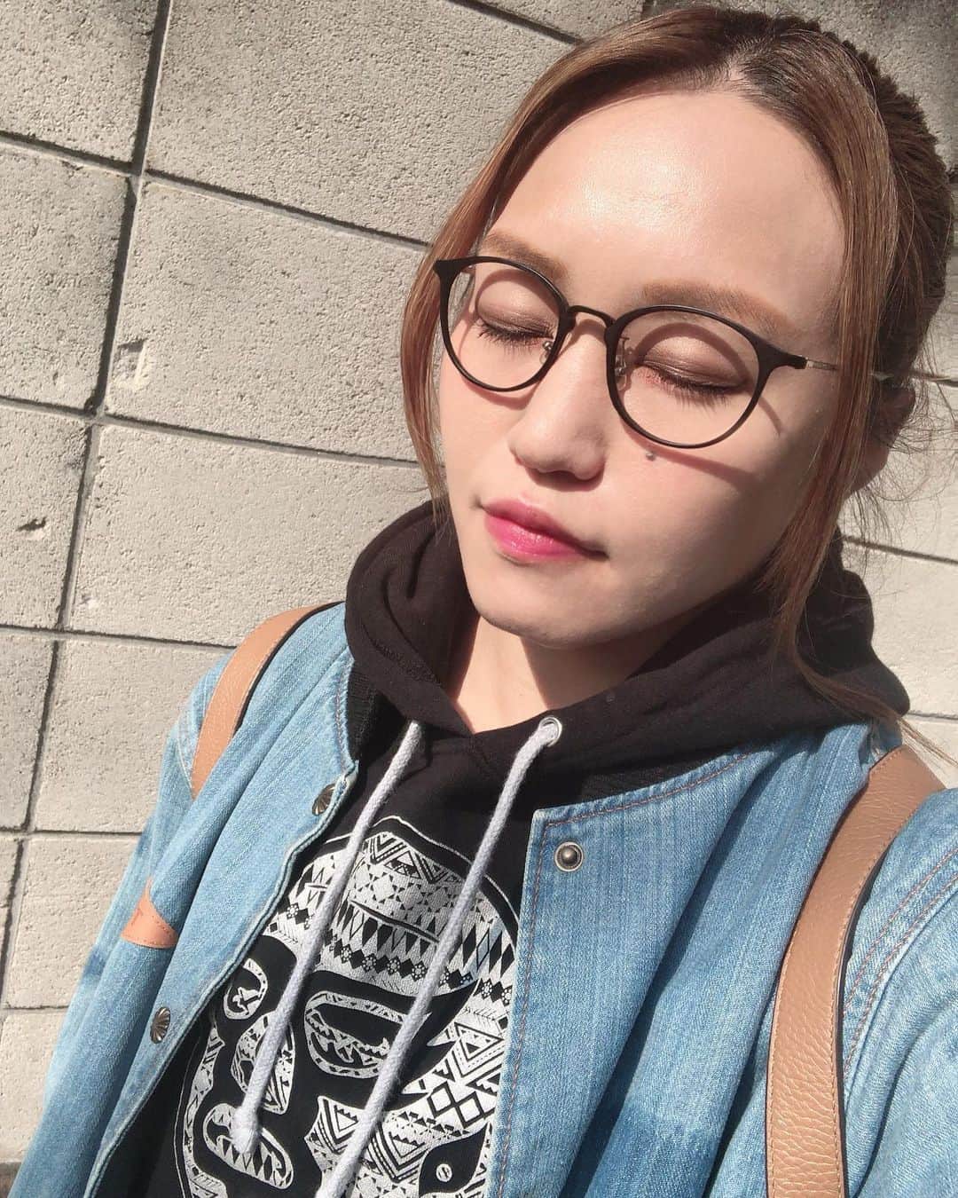朱里さんのインスタグラム写真 - (朱里Instagram)「眩しい。。。」2月29日 14時07分 - syuri_official