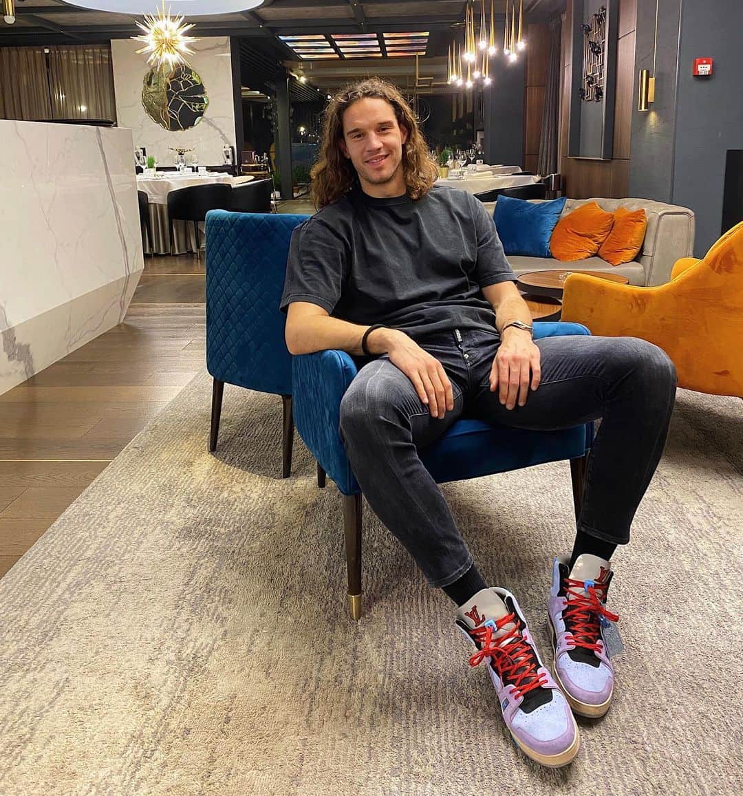 のインスタグラム：「MvP4 🤩」