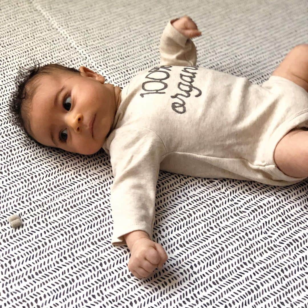 フォルケ・アキンラデウォのインスタグラム：「Organic babe🥰」