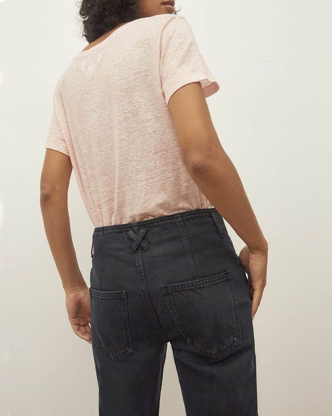 カレントエリオットのインスタグラム：「it’s all in the (denim) details」