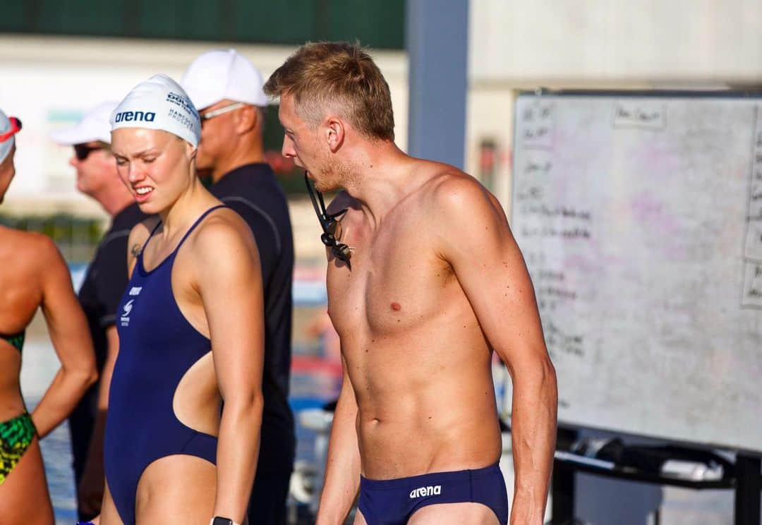 トラビス・マホーニーさんのインスタグラム写真 - (トラビス・マホーニーInstagram)「‘We have how many starts..’ @minnaatherton  Great week of training with the best backstrokers in the country, setting new standards with plenty of fun racing! #racehimjerry 📷 @tristanhollard」2月29日 8時39分 - travismahoney