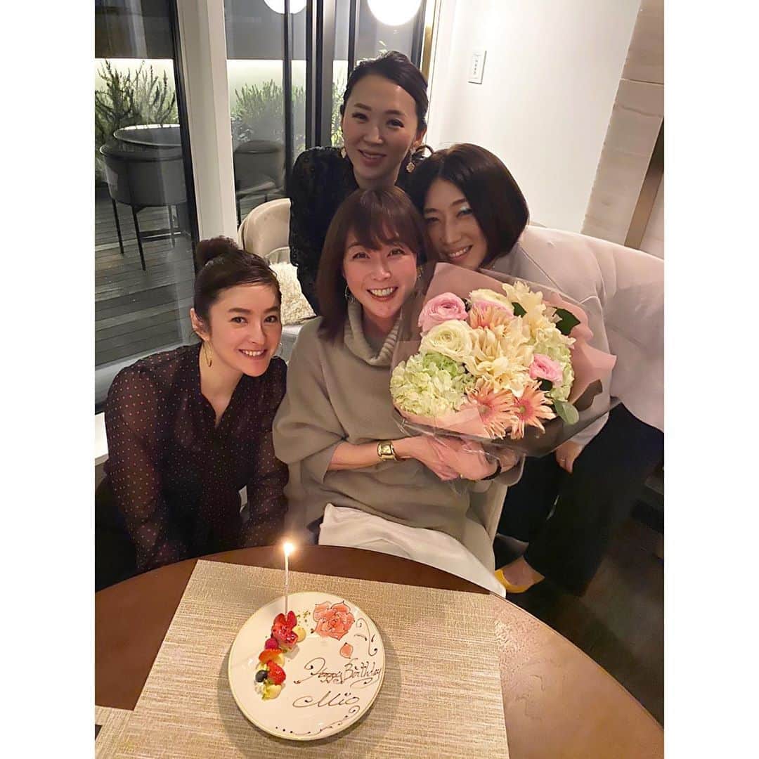 秋本祐希のグルメインスタ