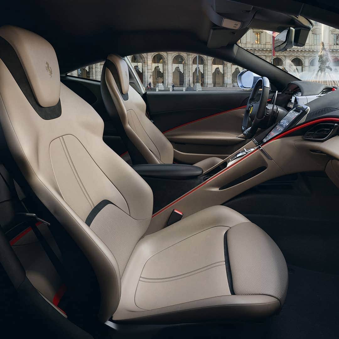 Ferrari APACさんのインスタグラム写真 - (Ferrari APACInstagram)「The #LaNuovaDolceVita marks an era of unprecedented opulence. The #FerrariRoma’s dual-cockpit transforms any experience. #Ferrari #ItalianDesign #Details」2月29日 9時03分 - ferrariapac