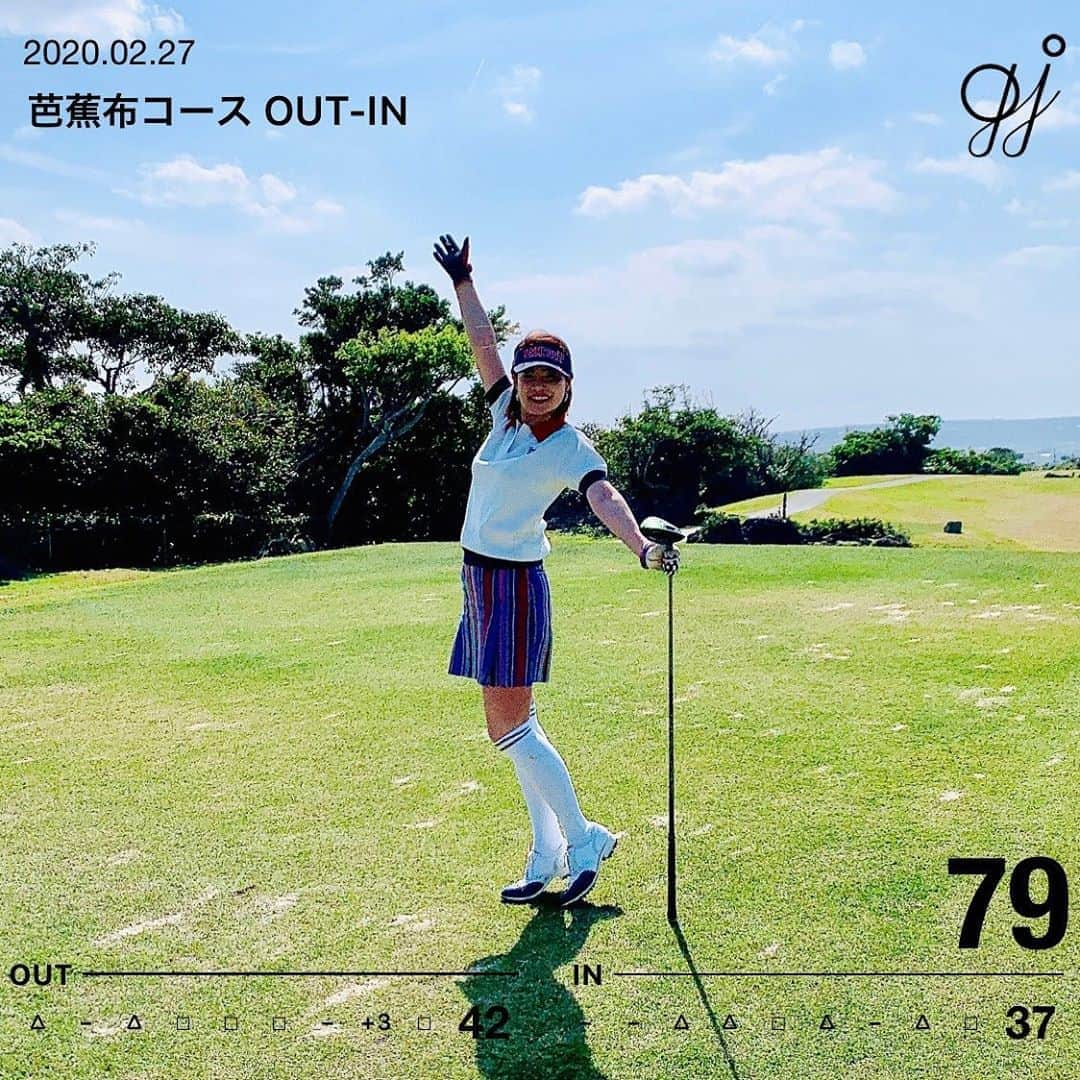 吉田玲奈さんのインスタグラム写真 - (吉田玲奈Instagram)「ベスト更新‼️…🤣 ショートコース⛳️だから。 でも79‼️って響きがうれしい😜  #パー58 #白から #ツーサム #golf #golfstagram  #golfwear  #沖縄  #沖縄ゴルフ #芭蕉布  #ショートコース  #暖かい #beamsgolf #markandlona  #callawaygolf  #reinagolf」2月29日 10時29分 - reina.yoshida.ciel.1218