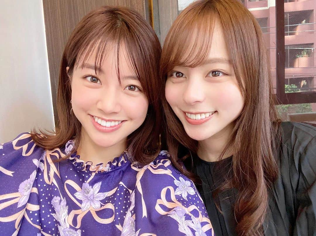 中川絵美里さんのインスタグラム写真 - (中川絵美里Instagram)「💐﻿ 今週もoha4ありがとうございました！﻿ ﻿ JリーグタイムですがJリーグの開催延期に伴い、 14日までの放送は休止となります。﻿ ﻿ 次回はリーグ戦再開予定日の﻿ 3/18(水)23時〜生放送📺﻿ 水曜ですが試合開催日ということで番組放送予定です！ 事態が終息し1日でも早く穏やかな日常に戻りますように。﻿ ﻿  しばらくは早朝のoha4でお会いしましょう🌞﻿👋 ﻿ 写真はいつの日かのしゅうこ👼﻿ 今季のワースポも始まったようです！！ #セントフォース#山本萩子」2月29日 11時31分 - emiri_nakagawa