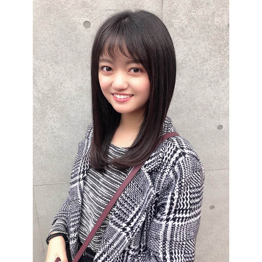 吉川茉優さんのインスタグラム写真 - (吉川茉優Instagram)「髪の毛がふわふわになったよ〜mayu.♡ ＊ ＊ ＊ #髪質改善トリートメント #トリートメント #一回目 #treatments #カット #cut #動画あり #ガーランド #garland #表参道美容室 #東京美容室 #美容室 #黒髪 #黒髪ロング #ロングヘア #ヘアスタイル #ヘアケア #hair #hairstyle #手触り変わった #ボリューム抑えめ #でも #ふわふわ #めっちゃよい #idol #instagood #instalike」2月29日 11時37分 - mayu_yoshikawa_uug2ki