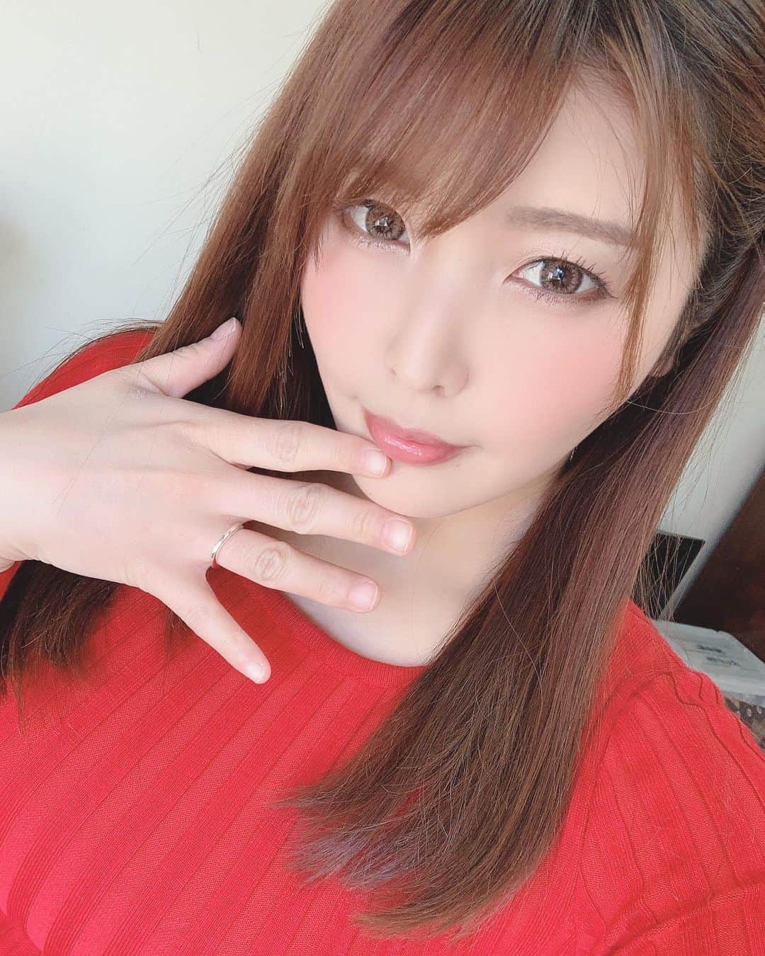 新村あかりのインスタグラム：「人妻さん役だよ🙋‍♀️💕」
