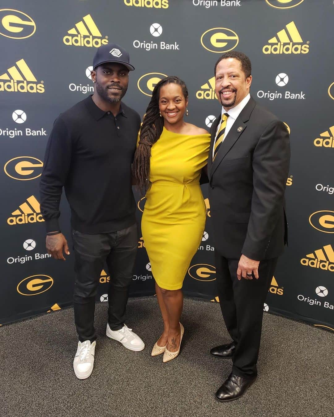 マイケル・ヴィックさんのインスタグラム写真 - (マイケル・ヴィックInstagram)「@Grambling1901 today was incredible! The rich tradition and the Eddie Robinson Museum was nothing short of amazing! Thank you! #TheEmpowermentTour #V7」2月29日 12時54分 - mikevick