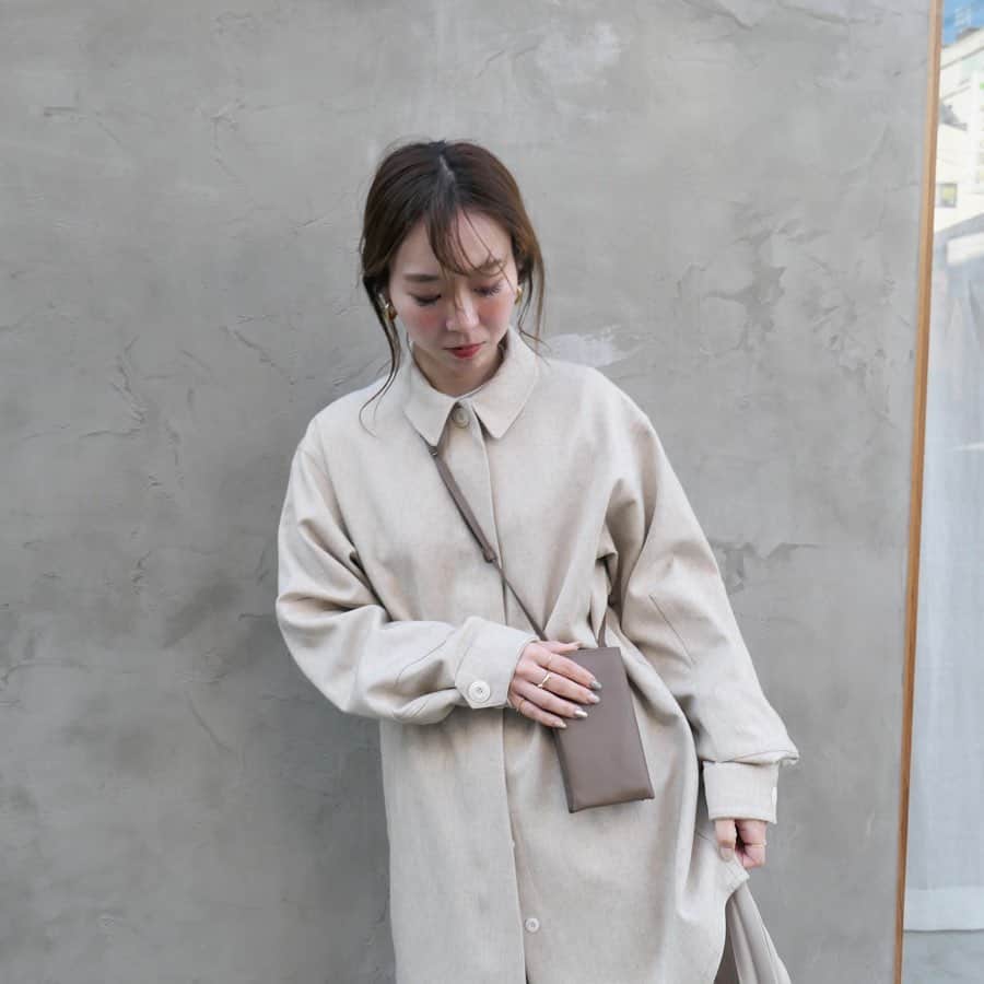 saanaaeのインスタグラム：「CPO! いちばんすきな春outer💛 一気に今年らしくなるので ほんとにすきなんです🧚🏻✨ 開けても締めてもかわいいの🥰 #NUEbyas」