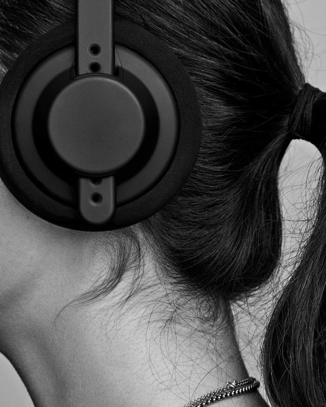 のインスタグラム：「Super soft Alcantara cushions #tma2 #aiaiai #headphones」