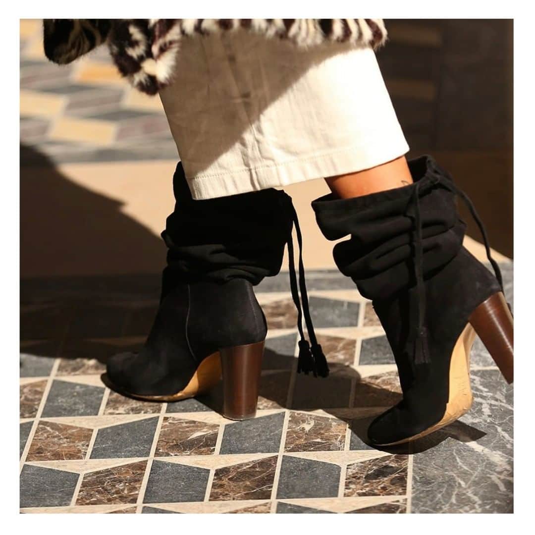 ティラマーチのインスタグラム：「Discover our boots Dodge for a perfect look #TilaMarch #shoes #black」