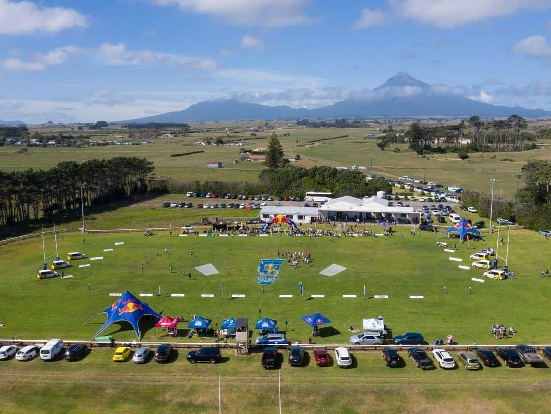 ボーデン・バリットさんのインスタグラム写真 - (ボーデン・バリットInstagram)「Back in Taranaki for the Redbull Forceback Finals. Great to see all the regional winners and coastal locals having a lot of fun at a grassroots place where it all began for me. Cheers @coastalrugbyclubnz for hosting the inaugural event, I’m already looking forward to next year!」2月29日 15時58分 - beaudenbarrett