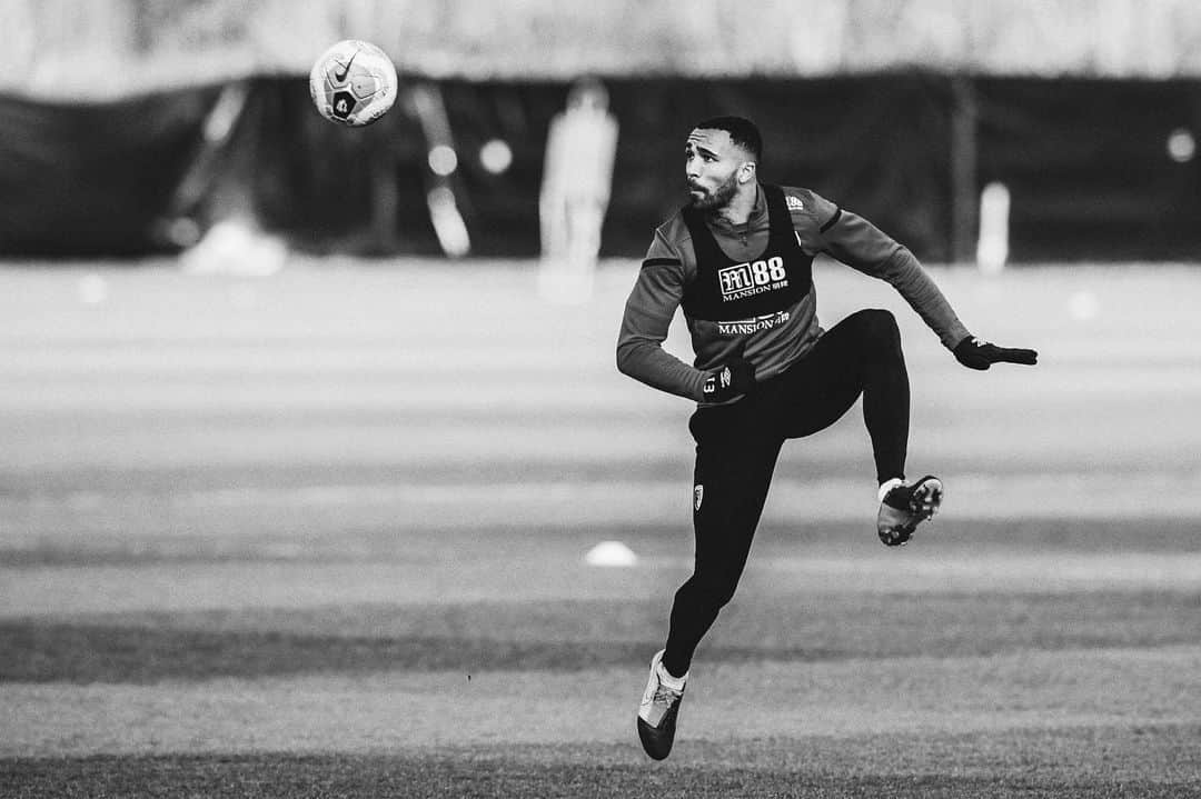 カラム・ウィルソンのインスタグラム：「⚽️👀」