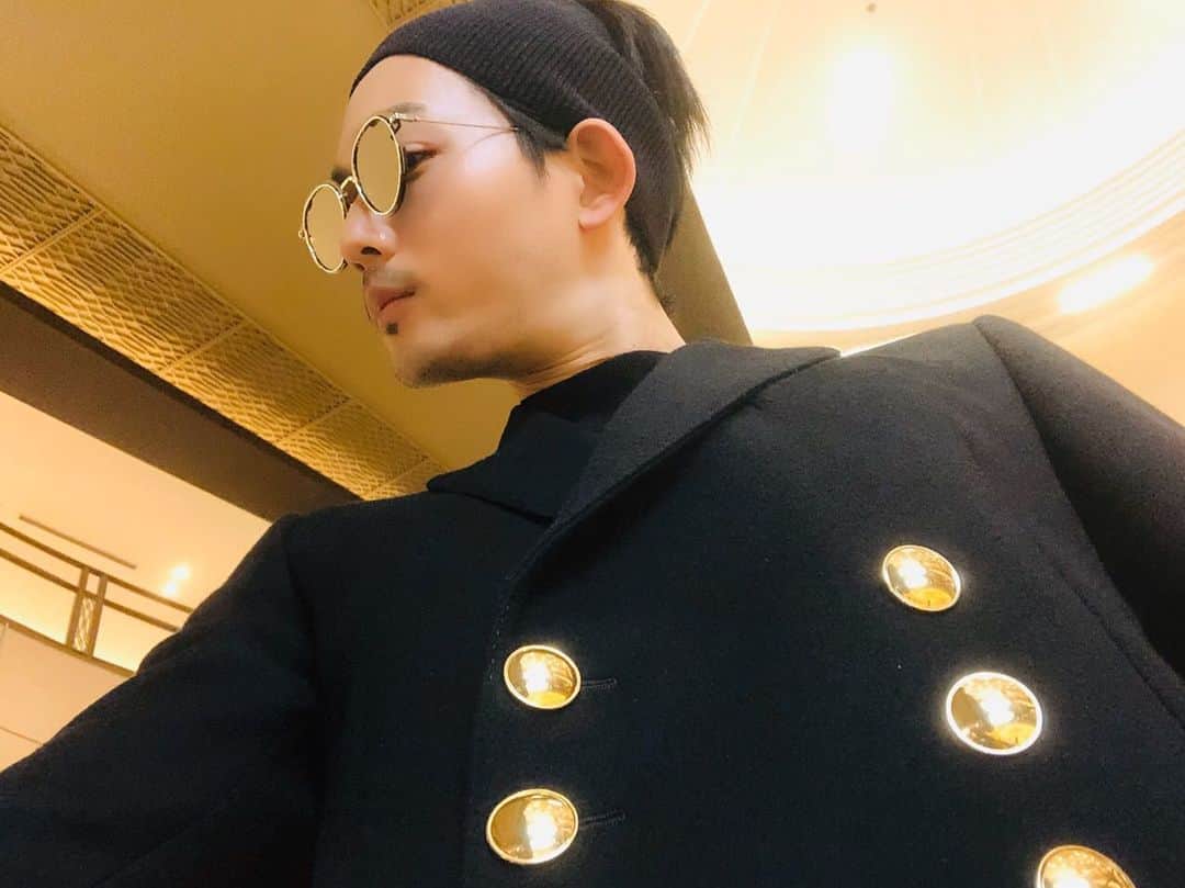 竜星涼のインスタグラム：「tgc 18:15→ #そろそろひげそろ」