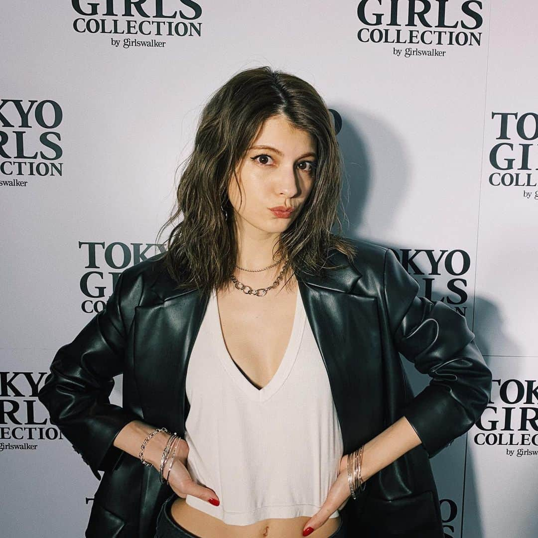 マギーさんのインスタグラム写真 - (マギーInstagram)「TOKYO GIRLS COLLECTION 🔥 @redcardtokyo  映像からみんなに伝わったかな？ 2本目は20:16〜予定です、お見逃しなく💗」2月29日 17時35分 - maggymoon