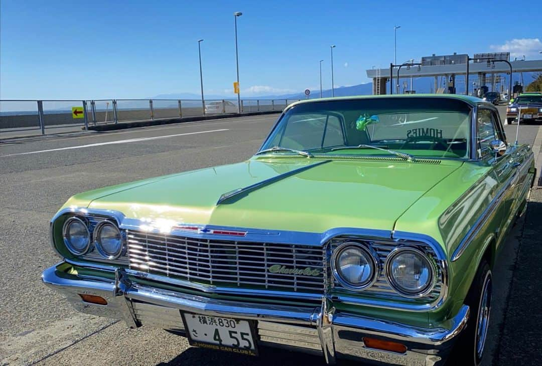 Kayzabroさんのインスタグラム写真 - (KayzabroInstagram)「クルージング日和♪ #impala #1964 #wwgreeen #homiescc #amc」2月29日 18時45分 - kayzabro_ds455