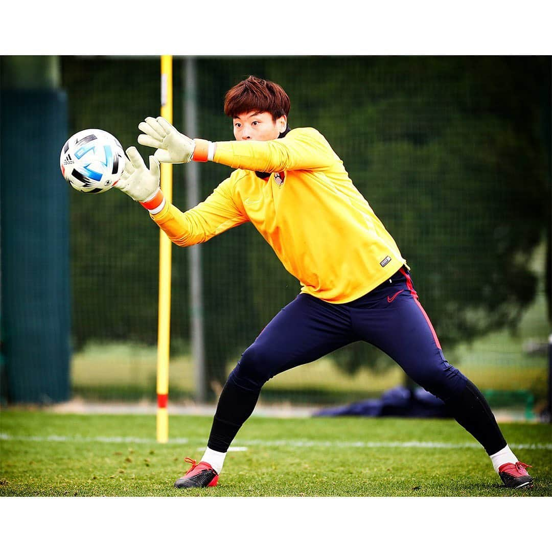 鹿島アントラーズさんのインスタグラム写真 - (鹿島アントラーズInstagram)「トレーニング！  #鹿島アントラーズ #kashimaantlers #三竿健斗 #松村優太 #遠藤康 #染野唯月 #関川郁万 #白崎凌兵 #山本脩斗 #クォンスンテ #和泉竜司 #広瀬陸斗 #佐々木翔悟 #レオシルバ #leosilva #エヴェラウド #everaldo #ファンアラーノ #juanalano #ブエノ #bueno」2月29日 18時49分 - kashima.antlers