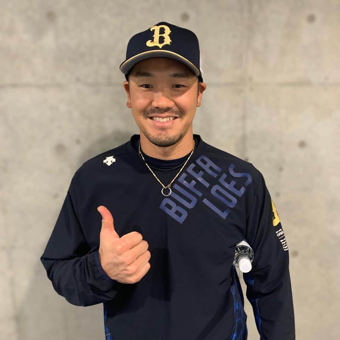 オリックス・バファローズさんのインスタグラム写真 - (オリックス・バファローズInstagram)「今季オープン戦チーム第1号となる先制ソロHRを含む3打数2安打1HRの活躍！  #Tー岡田 #特大の先制ソロHR #シーズン開幕へ向けて #Bs2020 #buffaloes #baseball #ORIX #プロ野球」2月29日 18時50分 - orix_buffaloes