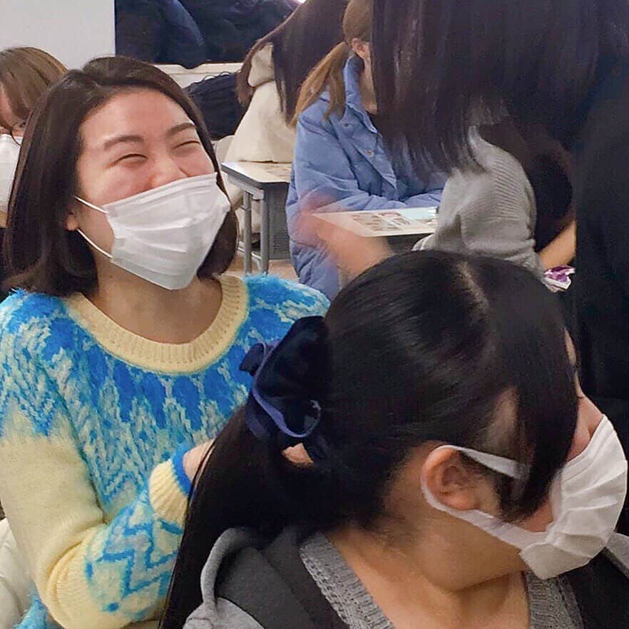 新東京歯科衛生士学校さんのインスタグラム写真 - (新東京歯科衛生士学校Instagram)「いよいよ明日は歯科衛生士の国家試験！ 今日はⅠ部(昼間部)・Ⅱ部(夜間部)合同で壮行会を行い、一人一人に担任が受験票を手渡しました。  #新東京 #歯科衛生士 #専門学校 #国家試験 #壮行会 #絶対合格 #今までの努力を信じて #今日は早めに寝ましょう」2月29日 18時55分 - dh_shintokyo