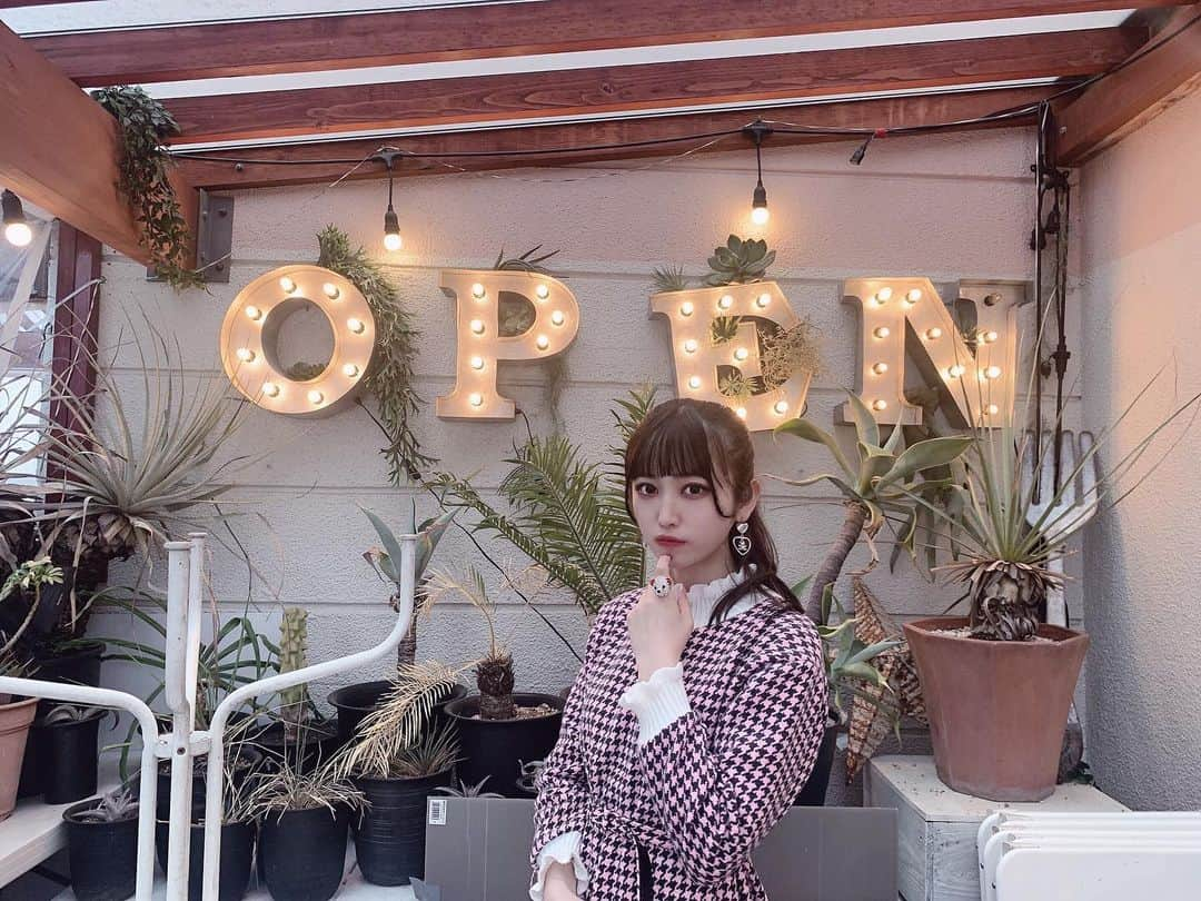 上野りみさんのインスタグラム写真 - (上野りみInstagram)「． ． ． ． ． #instagood #instalike #instalove #instafashion #fashion #ootd #followｍe #me #f4f #l4likes  #selfie #tutuanna #japanesegirl #makeup #jkブランド #自撮り女子 #いいね返し #jk2 #ピープス女子  #量産型コーデ  #自撮り界隈 #北海道 #ポニーテール #오오티디 #데일리룩 #패션 #옷스타그램 #패션스타그램 #셀피 #메이크업」2月29日 19時07分 - rimitan._.world