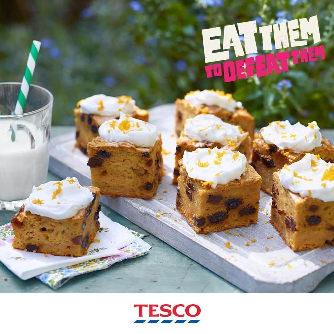 Tesco Food Officialさんのインスタグラム写真 - (Tesco Food OfficialInstagram)「It’s crunch time, carrots. Head to our highlights for a ‘grate’ game that helps you to bake this healthy carrot cake. Your kids won’t be able to resist. #EatThemToDefeatThem」2月29日 20時00分 - tescofood