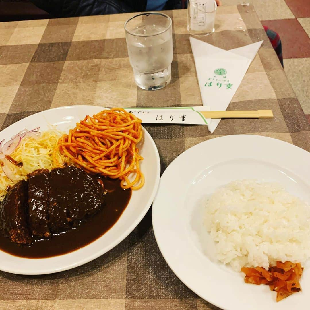 金村義明さんのインスタグラム写真 - (金村義明Instagram)「#番組収録終わり #インディアンカレー食べに南行ったら閉まってた！ #はり重グリルへ #カレー🍛 #肉屋さんのカレー絶品 #ノンアルコール4日目 #メンチカツ頼んだら #会長登場 #サービスローストビーフ #参りました #超超超超超劇劇劇劇劇うままままままし」2月29日 20時07分 - yoshiaki_kanemura