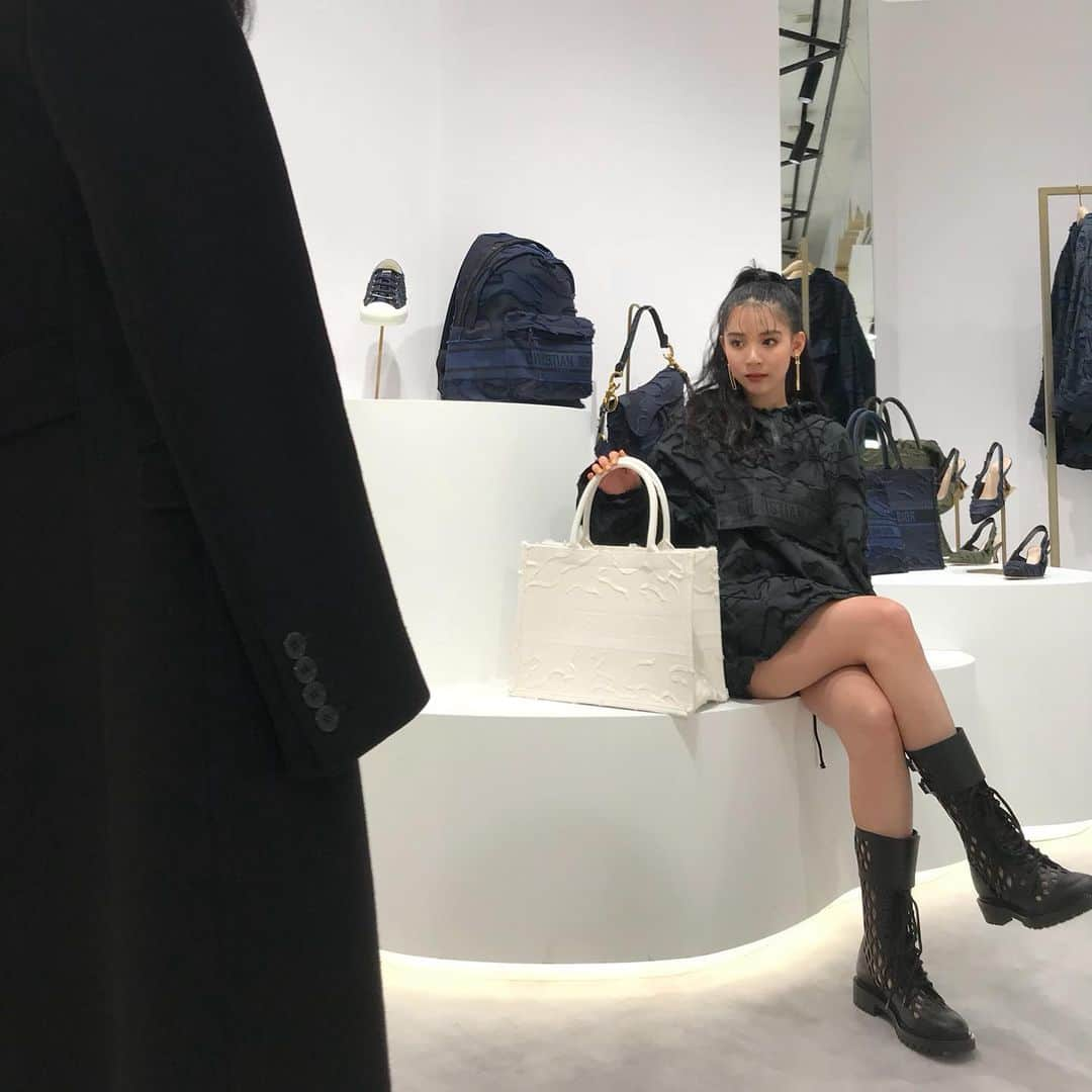 ミチさんのインスタグラム写真 - (ミチInstagram)「Isetan x dior popup Store🌊  #isetanxdior」2月29日 20時30分 - mi0306chi