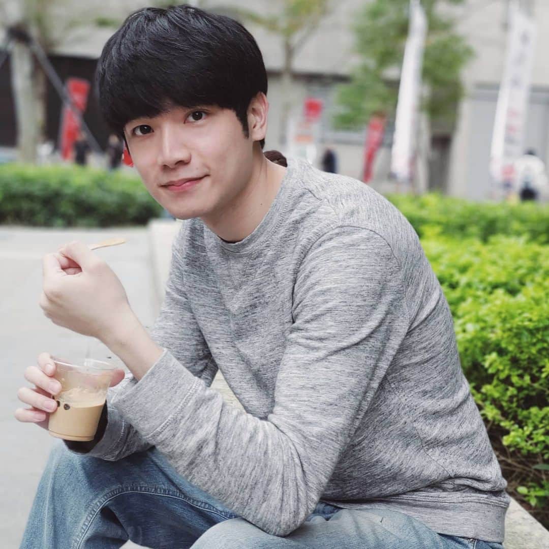 ハン・チャン（張行）のインスタグラム：「🍦」