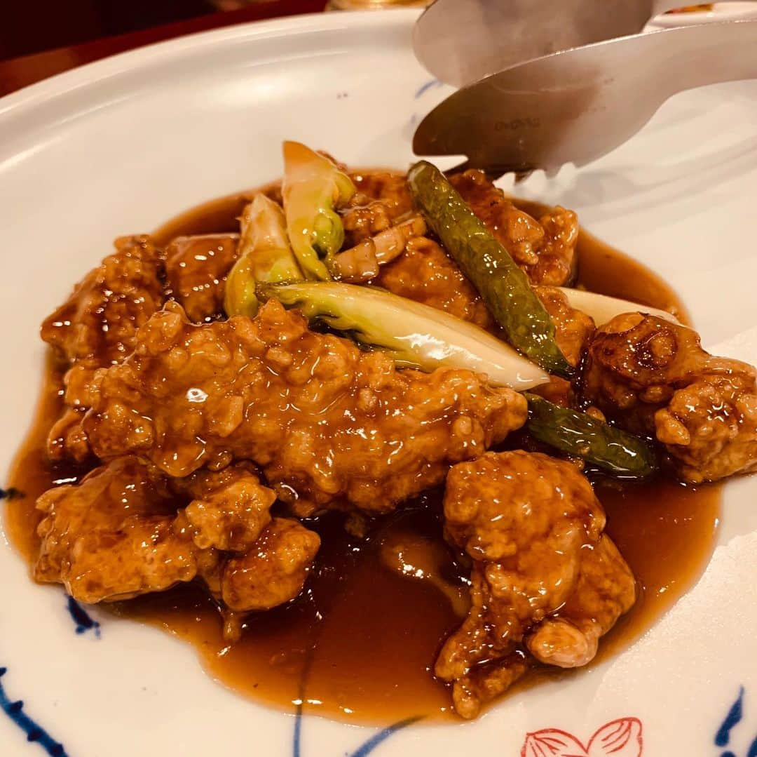 王理惠さんのインスタグラム写真 - (王理惠Instagram)「念願の香Shan❣️何をいただいても美味しい😋😋😋パパさま、美知子さん、ごちそうさまでした🧔🏻🧑🏻🙏❤️」2月29日 20時40分 - rieoh19700307